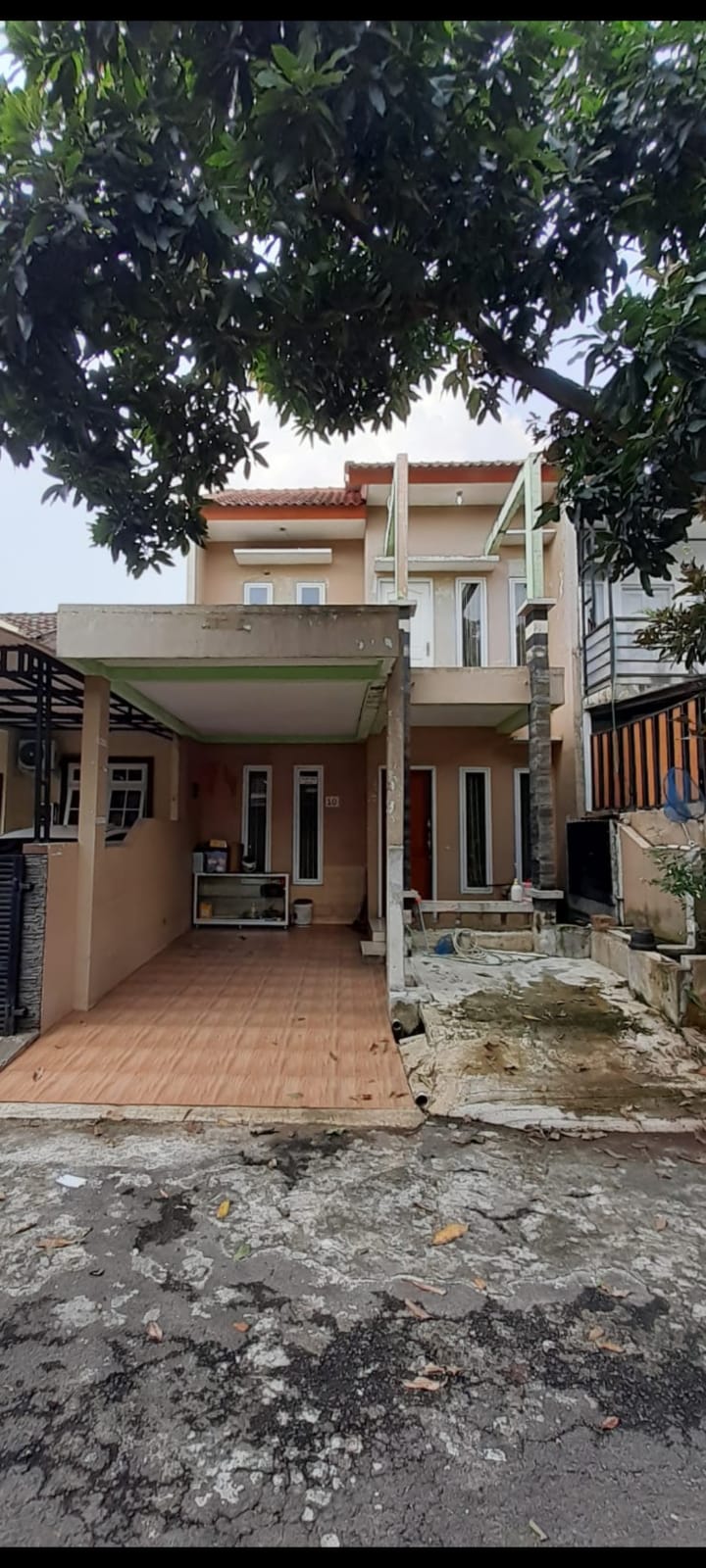 Rumah Dijual di cluster Taman Crista Blok HE 3 no 10 Bintaro jaya sektor 9