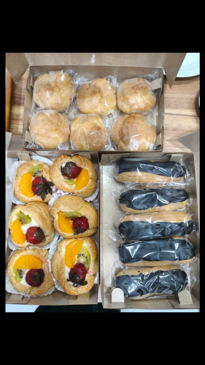 Soes Buah Mix