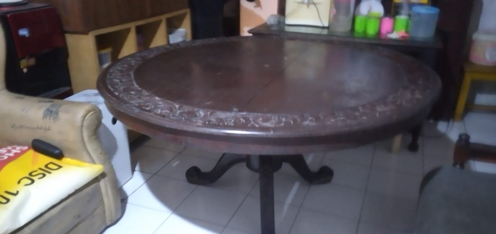 Meja Bundar Jati Diameter 150 cm Tinggi 75 cm